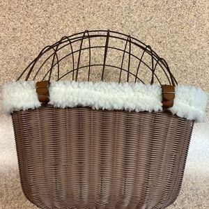 Bicycle basket